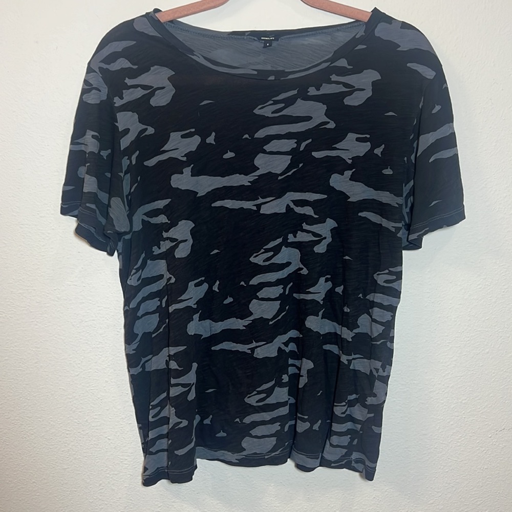 Monrow Camouflage Crew Neck Cotton Tee Shirt Short Sleeves Small